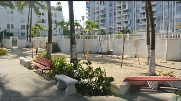 2Br Gem Ocean Front Building Isla Verde Beach ซานฮวน ภายนอก รูปภาพ
