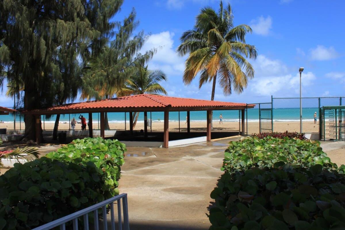 2Br Gem Ocean Front Building Isla Verde Beach ซานฮวน ภายนอก รูปภาพ