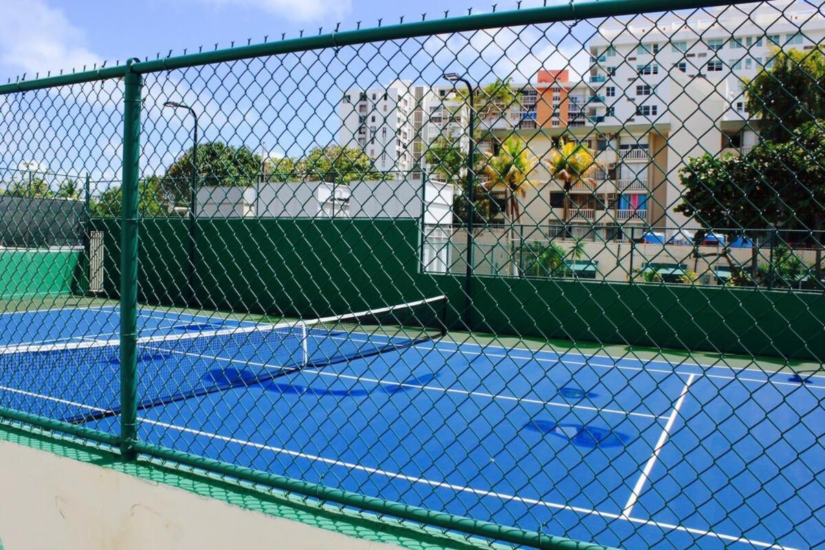 2Br Gem Ocean Front Building Isla Verde Beach ซานฮวน ภายนอก รูปภาพ